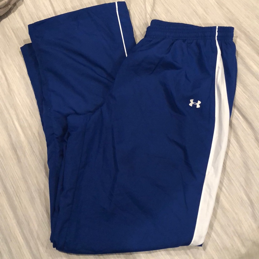 Woman’s Under Armour pants
